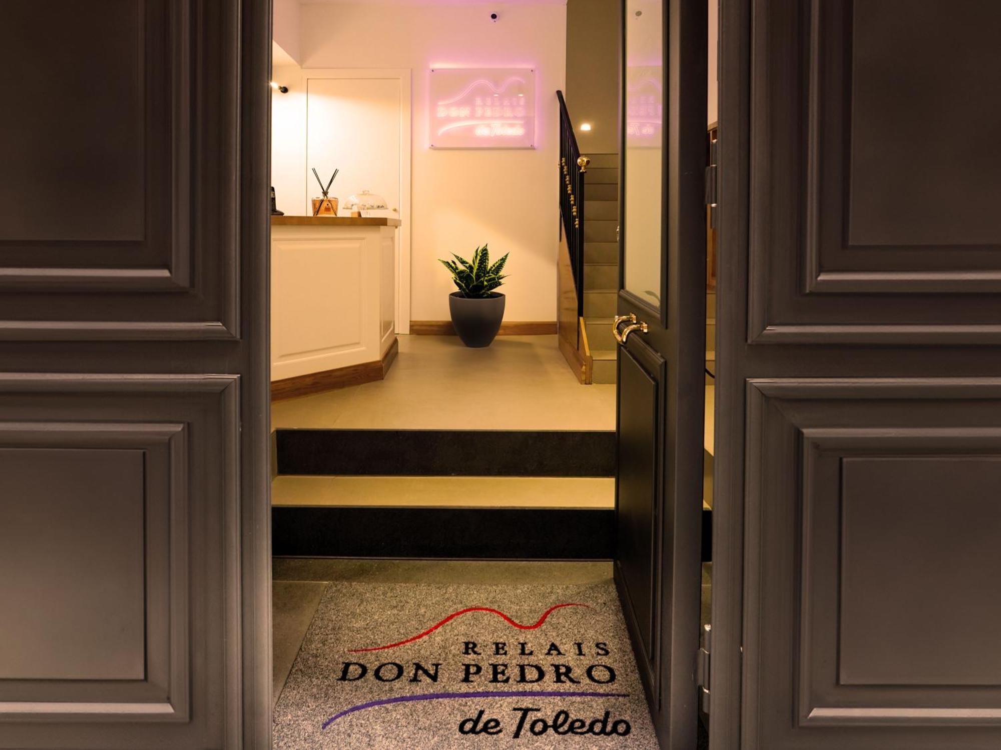 Relais Don Pedro De Toledo Hotel Naples Exterior photo