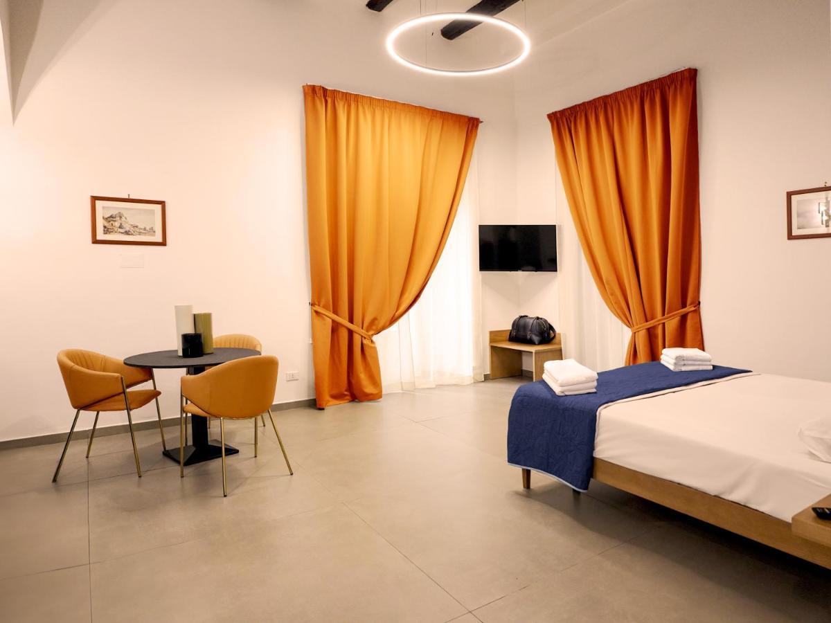 Relais Don Pedro De Toledo Hotel Naples Exterior photo