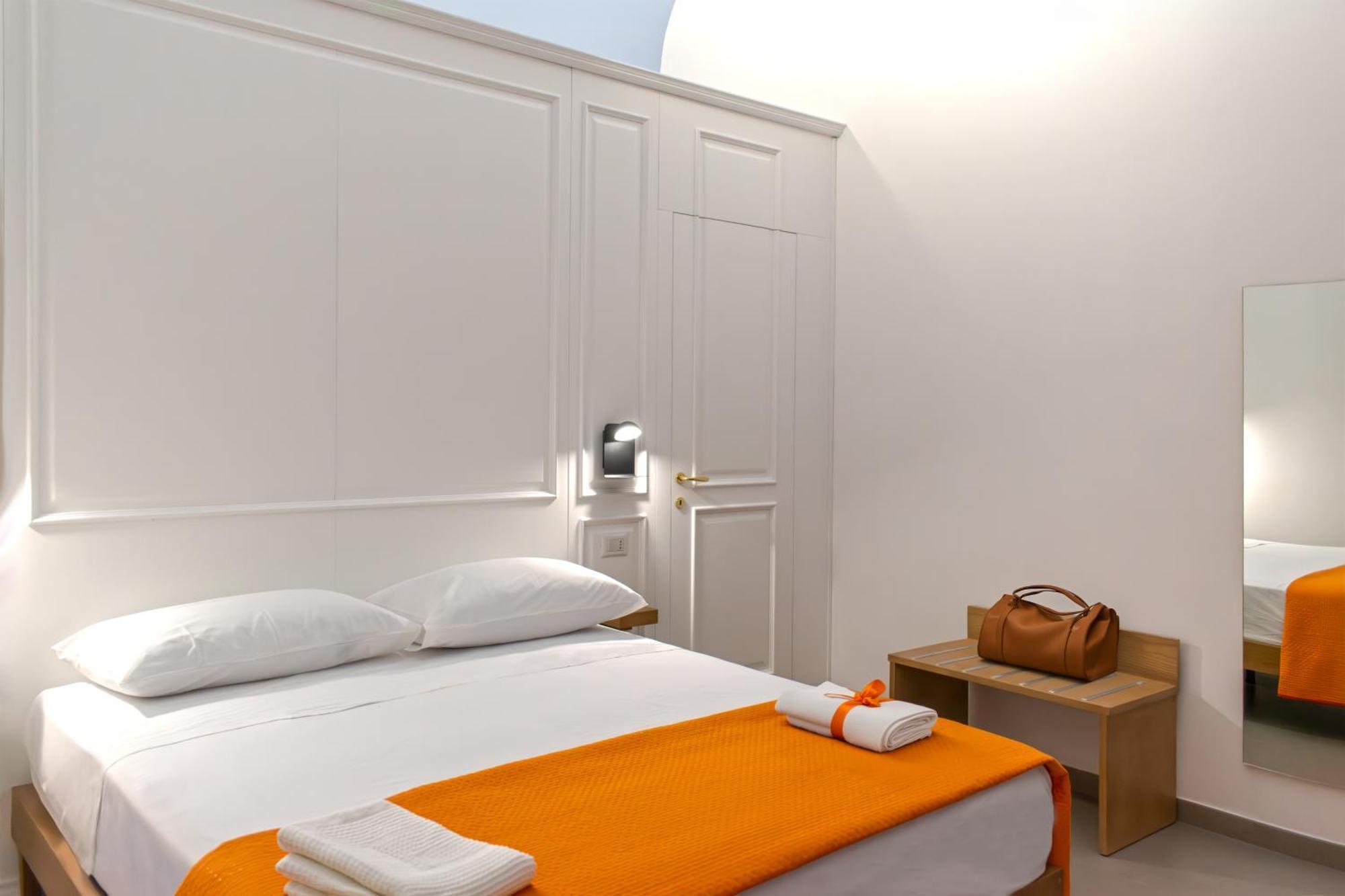 Relais Don Pedro De Toledo Hotel Naples Exterior photo