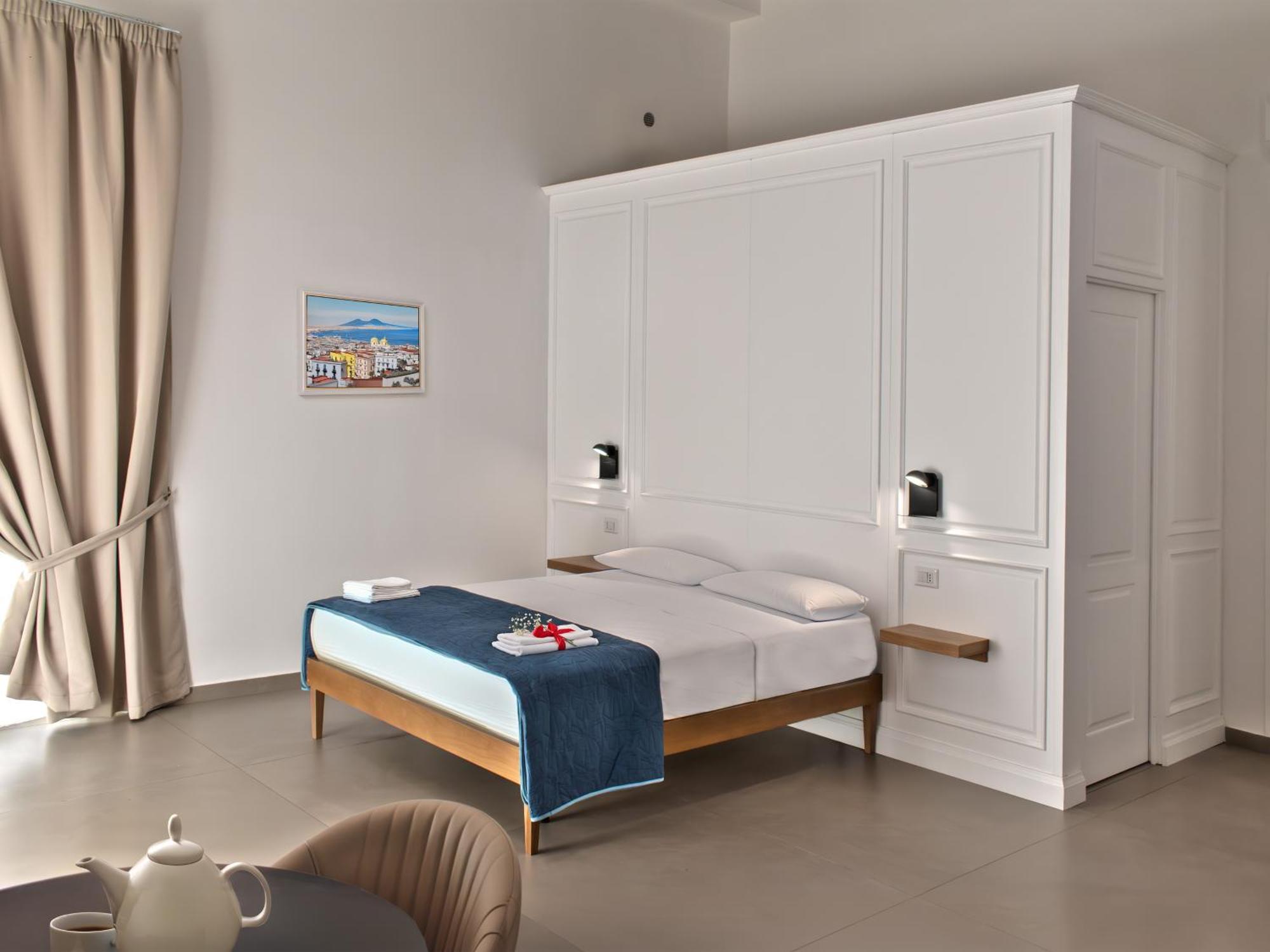 Relais Don Pedro De Toledo Hotel Naples Exterior photo